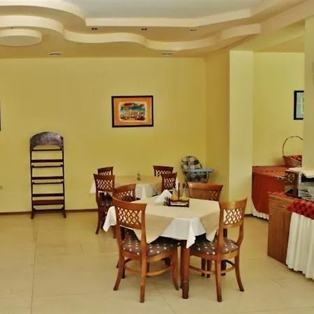 Aktinia 3*