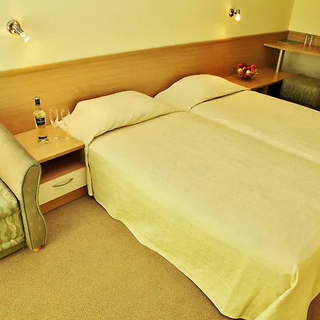Aktinia Hotel