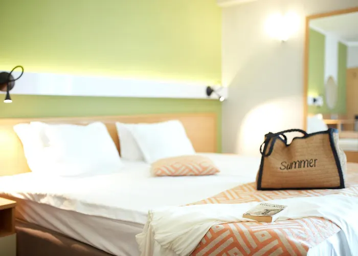 Aktinia Hotel 3*