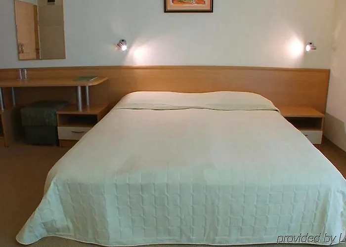 Aktinia Hotel