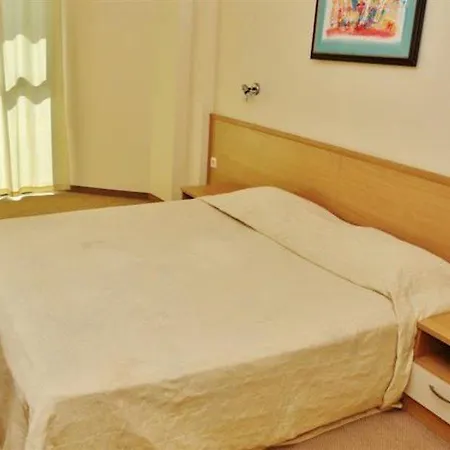 Aktinia מלון 3*