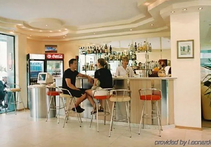 Aktinia Szálloda 3*